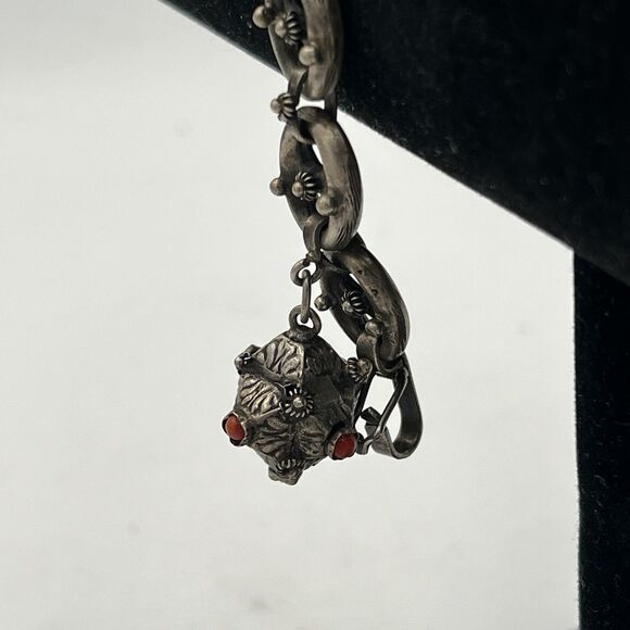 Vintage Italian Etruscan Revival 800 Sterling Silver  Charm Bracelet 7.5” Long - Picture 5 of 8